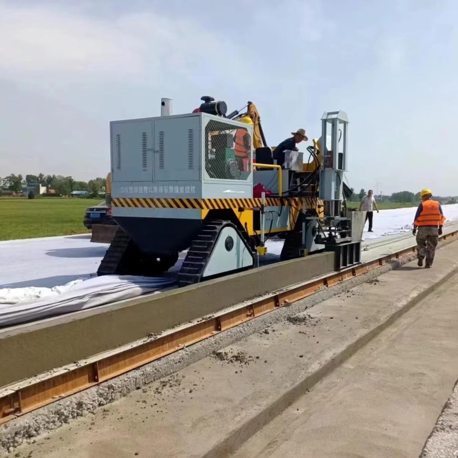 concrete curb machine review,should I buy concrete curb machine,slipform paver pros cons,best curb machine for highway projects,concrete curb machine worth buying,curb machine vs barrier machine - detailed features and technical specifications