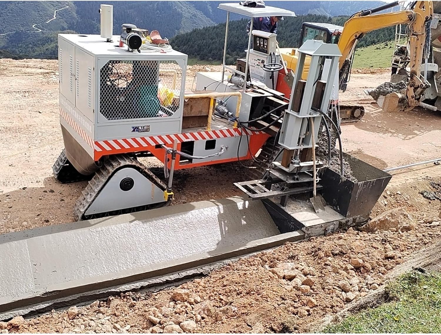 concrete curb slipform paver,best curb slipform machine,curb and gutter machine pros cons,should I buy a slipform paver,concrete curb machine worth buying,curb slipform paver vs alternatives performance testing and real-world results