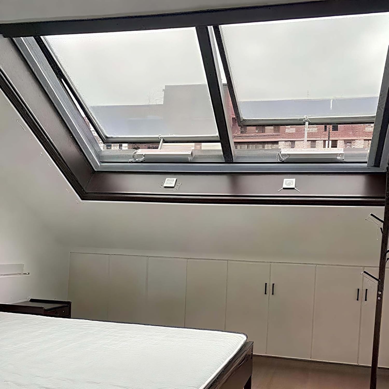 Step-by-step guide for manual roof hatch skylight,should I buy a manual roof hatch skylight,manual roof hatch skylight pros cons,best manual roof hatch skylight,manual roof hatch skylight worth buying,manual roof hatch skylight vs electric - complete tutorial